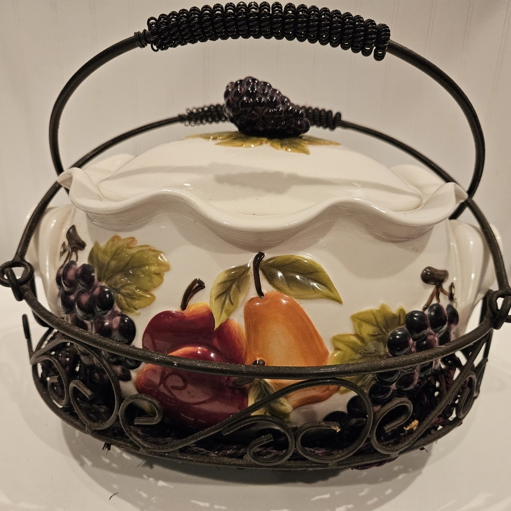 Sonoma villa celebrating home bean pot oven safe and holder handles new